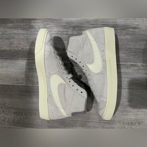 Nike Blazer Mid '77 PRM Vintage Light Bone Coconut Milk‎ Grey DM0178-001 Men’s